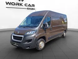 Braun Gebraucht 2019 Peugeot Boxer Avantage Van | 9.999 € (Guter Preis)