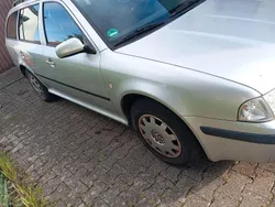 Silber Gebraucht 2006 Skoda Octavia Tour Kombi | 1.450 € (Guter Preis)