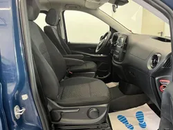 Stahlblau Gebraucht 2022 Mercedes Vito Van / Kleinbus | 26.490 € (Etwas zu teuer)