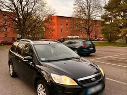 Schwarz Gebraucht 2008 Ford Focus Kombi | 2.500 € (Fairer Preis)