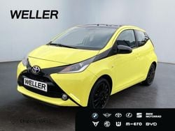 Gelb Gebraucht 2016 Toyota Aygo X-cite Kleinwagen | 10.990 € (Etwas zu teuer)