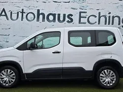 Weiß Gebraucht 2020 Peugeot Rifter Access Van / Kleinbus | 16.850 € (Guter Preis)