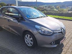 Grau Gebraucht 2014 Renault Clio IV Dynamique Limousine | 5.000 € (Fairer Preis)