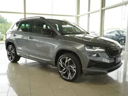 Graphite grau Neu 2025 Skoda Karoq SportLine SUV | 39.710 € (Guter Preis)