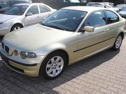 Pistaziengruen metallic Gebraucht 2003 BMW 318 Compact Advantage Kleinwagen | 3.400 € (Etwas zu teuer)