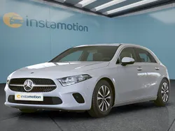 Weiß Gebraucht 2022 Mercedes A180 Limousine | 27.399 € (Fairer Preis)