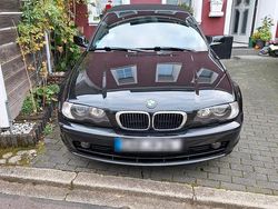 Schwarz Gebraucht 2001 BMW 320 Cabriolet Cabrio | 9.999 € (Teuer)