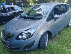 Braun Gebraucht 2012 Opel Meriva Innovation Van / Kleinbus | 6.999 € (Fairer Preis)