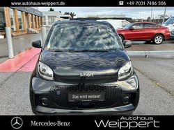 Schwarz Gebraucht 2020 Smart ForTwo Electric Drive Passion Cabrio | 12.950 € (Teuer)