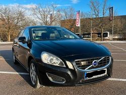 Schwarz Gebraucht 2012 Volvo S60 Summum Limousine | 12.000 € (Fairer Preis)
