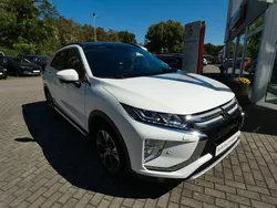 Weiß Gebraucht 2018 Mitsubishi Eclipse Cross Top SUV | 17.890 € (Etwas zu teuer)