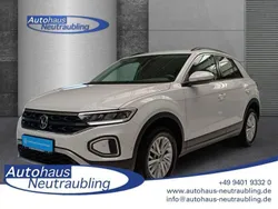 (weiß) pure white uni Gebraucht 2024 VW T-Roc Life SUV | 21.690 € (Guter Preis)