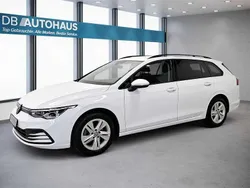 Weiß Gebraucht 2023 VW Golf VIII Life Kombi | 19.520 € (Guter Preis)