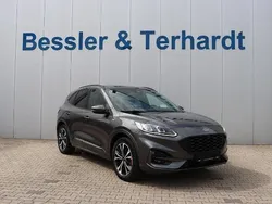 Grau Gebraucht 2020 Ford Kuga ST-Line X SUV | 25.490 € (Fairer Preis)