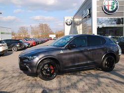 Grigio vesuvio Gebraucht 2023 Alfa Romeo Stelvio Quadrifoglio SUV | 87.990 €