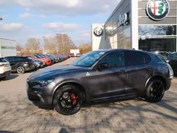 Grigio vesuvio Gebraucht 2023 Alfa Romeo Stelvio Quadrifoglio SUV | 87.990 €