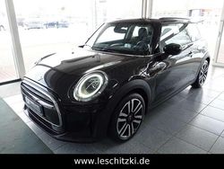 Midnight schwarz Gebraucht 2022 Mini Cooper Classic Kleinwagen | 21.990 € (Fairer Preis)
