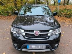 Schwarz Gebraucht 2014 Fiat Freemont SUV | 8.800 € (Fairer Preis)