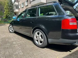 Schwarz Gebraucht 2001 Audi A6 Basis Kombi | 6.000 € (Fairer Preis)