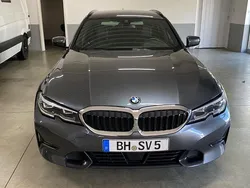 Grau Gebraucht 2021 BMW 320 Sport Line Kombi | 22.990 € (Fairer Preis)