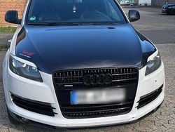 Grau Gebraucht 2006 Audi Q7 SUV | 8.500 € (Fairer Preis)