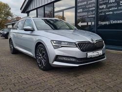 Silber Gebraucht 2020 Skoda Superb LAURIN & KLEMENT Kombi | 28.990 € (Guter Preis)