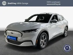 Space white metallic Gebraucht 2025 Ford Mustang Mach-E SUV | 57.950 €