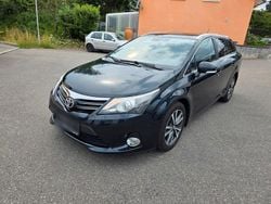Schwarz Gebraucht 2014 Toyota Avensis Executive Kombi | 7.955 € (Fairer Preis)