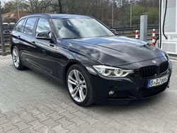 Schwarz Gebraucht 2018 BMW 320 Advantage Kombi | 12.555 € (Guter Preis)