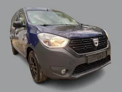 Blau Gebraucht 2017 Dacia Dokker Express Van | 7.490 €
