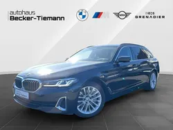Sophistograu brillanteffekt Gebraucht 2022 BMW 530 Luxury Line Kombi | 40.447 € (Fairer Preis)