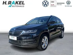 Schwarz Gebraucht 2020 Skoda Karoq Style SUV | 22.480 € (Guter Preis)