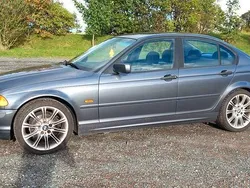 Grau Gebraucht 1999 BMW 318 Limousine | 3.500 € (Fairer Preis)