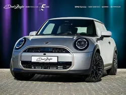 Melting silver Gebraucht 2025 Mini Cooper Favoured Kleinwagen | 32.450 € (Fairer Preis)