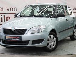 Grün Gebraucht 2012 Skoda Fabia Kleinwagen | 3.350 €