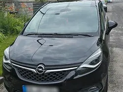 Schwarz Gebraucht 2017 Opel Zafira Business Innovation Van / Kleinbus | 11.000 € (Fairer Preis)