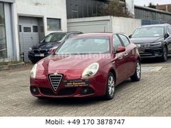 Rot Gebraucht 2013 Alfa Romeo Giulietta Turismo Limousine | 9.999 € (Fairer Preis)