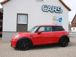 Rot Gebraucht 2021 Mini ONE Kleinwagen | 16.400 € (Fairer Preis)