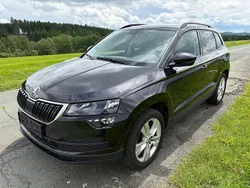 Schwarz Gebraucht 2021 Skoda Karoq SUV | 16.800 €