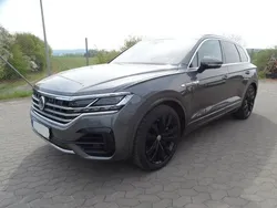 Grau Gebraucht 2020 VW Touareg R-line SUV | 54.739 € (Guter Preis)