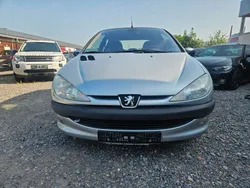 Silber Gebraucht 2002 Peugeot 206 Limousine | 2.500 € (Fairer Preis)