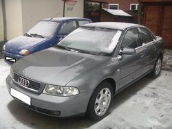 Grau metallic Gebraucht 2001 Audi A4 Limousine | 3.750 €