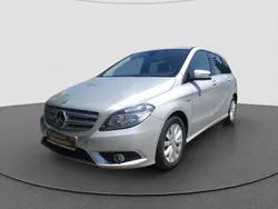 Silber Gebraucht 2012 Mercedes B180 Van / Kleinbus | 11.490 € (Guter Preis)