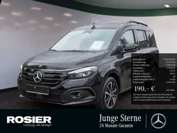 Schwarz / loparitschwarz Neu 2024 Mercedes EQT200 Van / Kleinbus | 25.749 € (Fairer Preis)