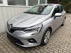Silber Gebraucht 2020 Renault Clio V Experience Kleinwagen | 14.400 € (Fairer Preis)