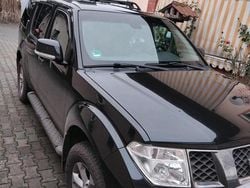 Schwarz Gebraucht 2009 Nissan Pathfinder SUV | 6.990 €