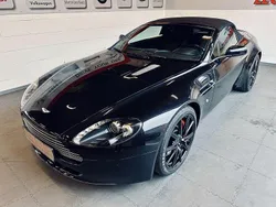 Schwarz (metallic) Gebraucht 2008 Aston Martin V8 Vantage Coupé | 41.990 € (Superpreis)