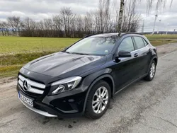 Schwarz Gebraucht 2016 Mercedes GLA200 Edition SUV | 18.950 € (Fairer Preis)