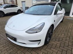 Weiß Gebraucht 2022 Tesla Model 3 RWD Limousine | 25.942 € (Guter Preis)