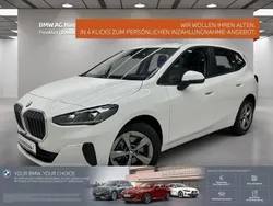 Weiß Gebraucht 2024 BMW 216 Active Tourer Luxury Line Van / Kleinbus | 26.980 € (Fairer Preis)
